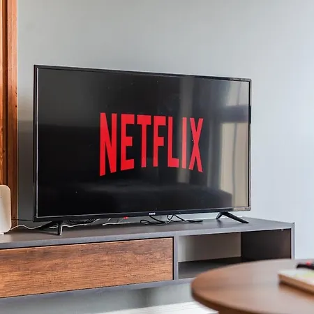 Apartment Vista Luxe Balcony With Free Private Parking Tirana