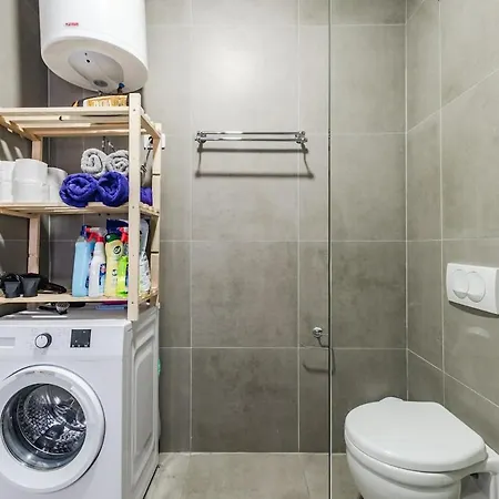 Apartment Vista Luxe Balcony With Free Private Parking Tirana