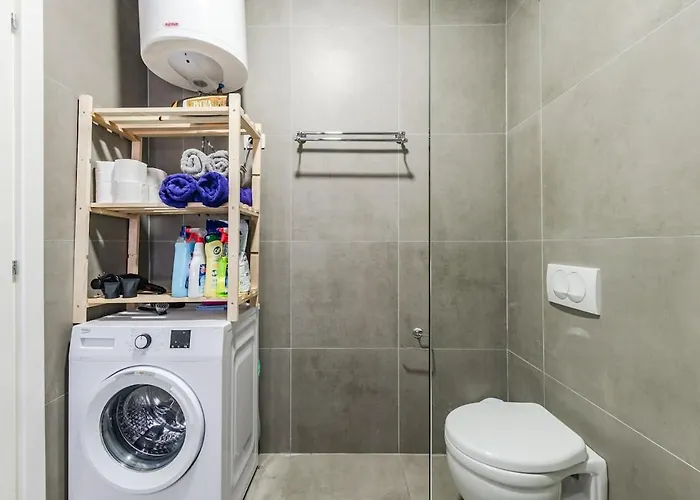 Apartman Vista Luxe Balcony With Free Private Parking Tirana