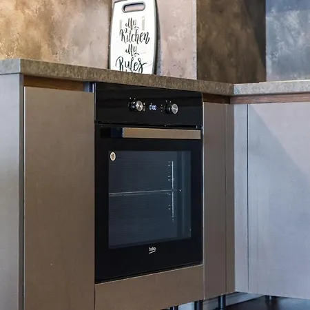 Vista Luxe Balcony With Free Private Parking Lägenhet *