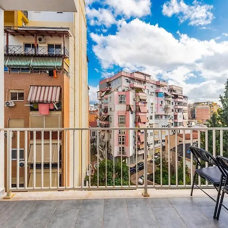 Vista Luxe Balcony With Free Private Parking Lägenhet *
